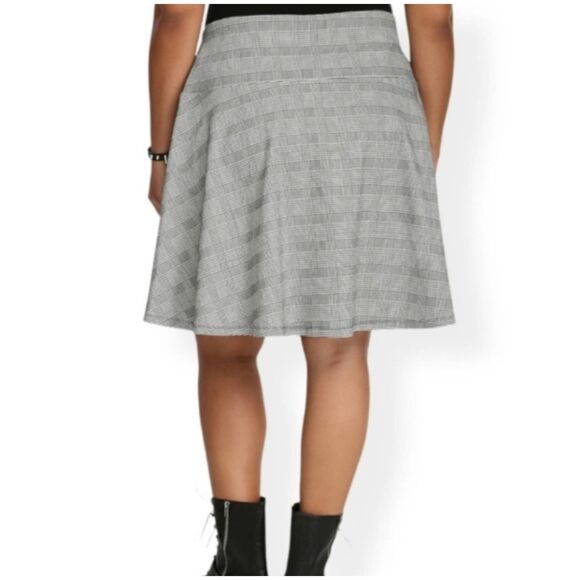 Torrid Black White Houndstooth Skater Mini Skirt Women’s Plus Size 3 - Picture 2 of 6